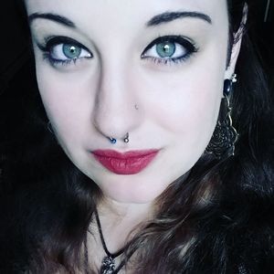 Meet your Posher, Emma